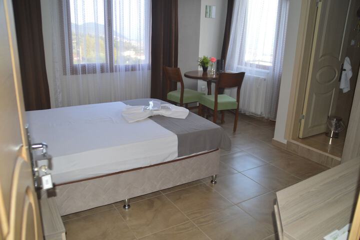 Room 19 of 39