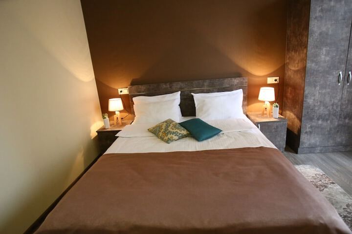 Room 20 of 86