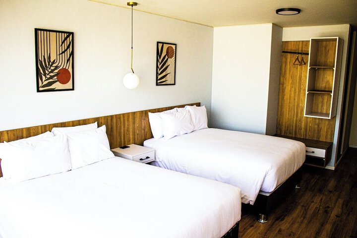 Room 7 of 25