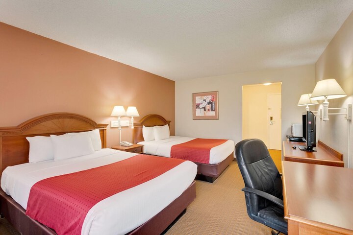 Room 13 of 27