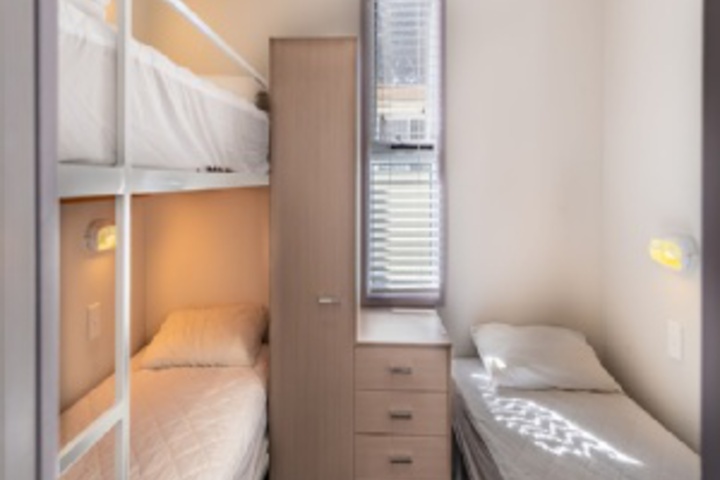 Room 717 of 792