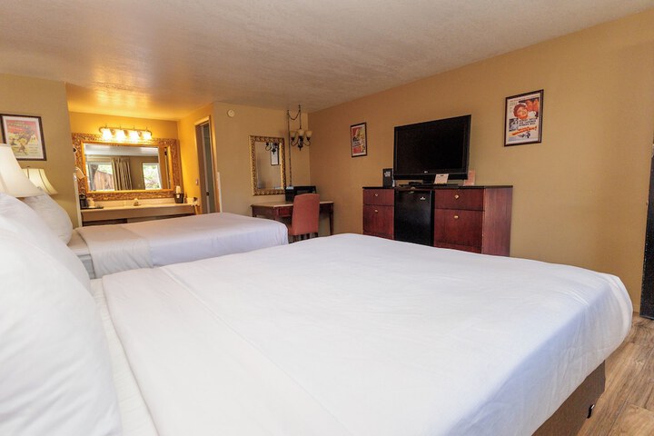 Room 43 of 95