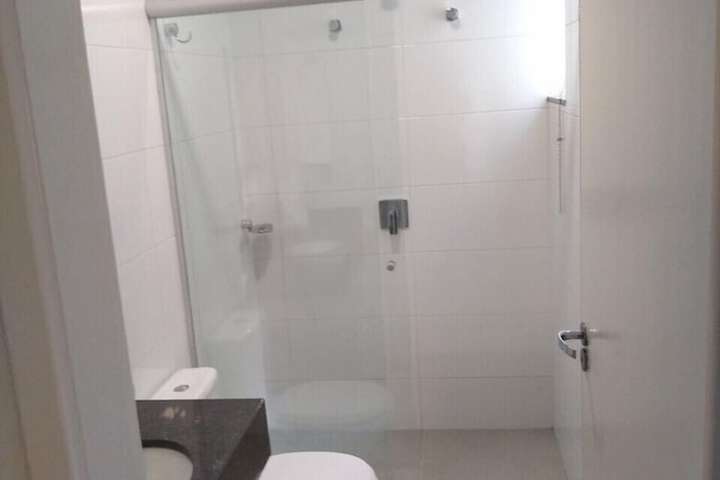 Room 5 of 9