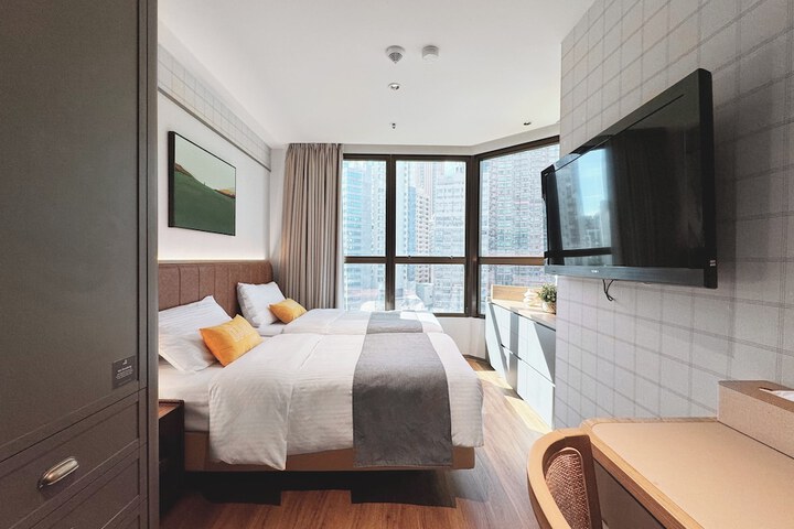 Room 40 of 98
