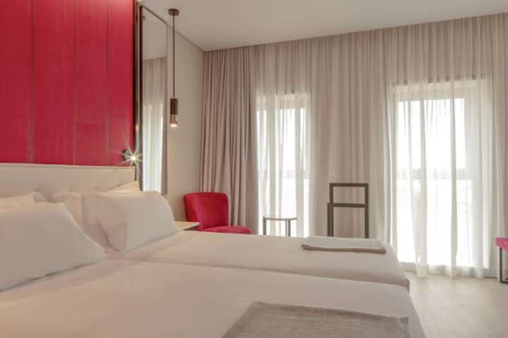 Room 13 of 67