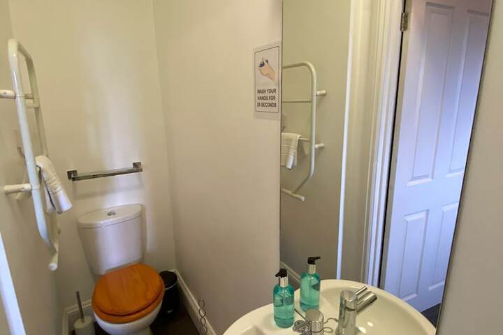 Room 48 of 60