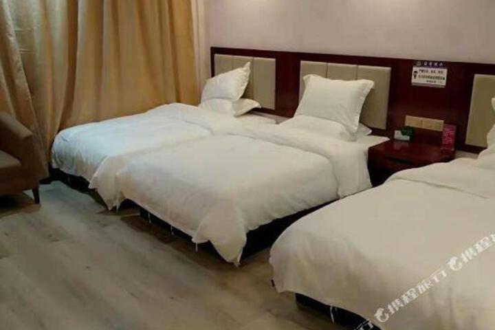 Deling halong heng hotel
