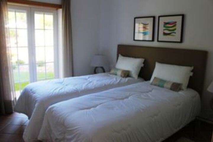 Room 7 of 35