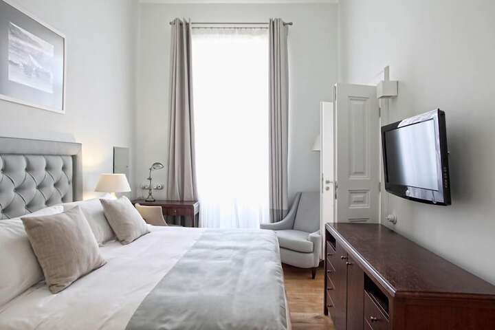 Room 47 of 133