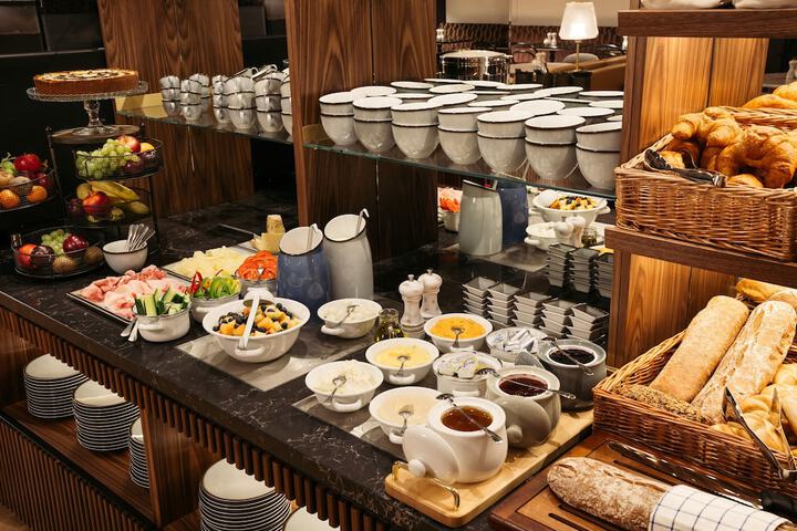 Breakfast buffet
