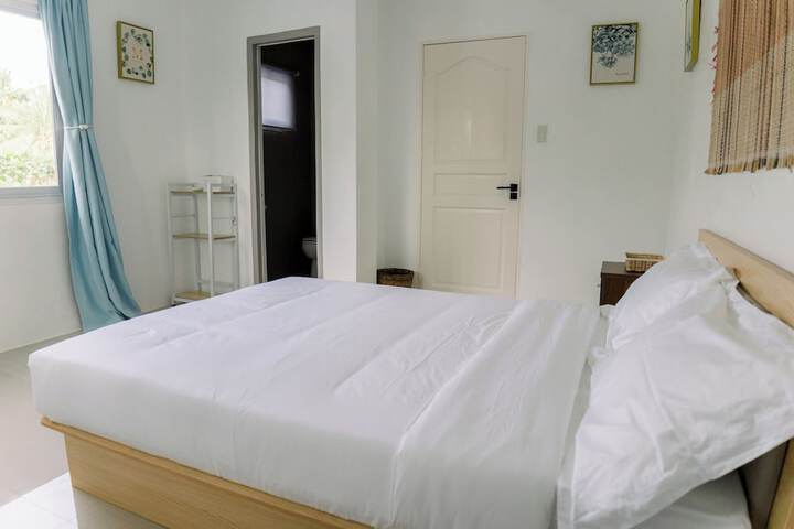 Room 27 of 44