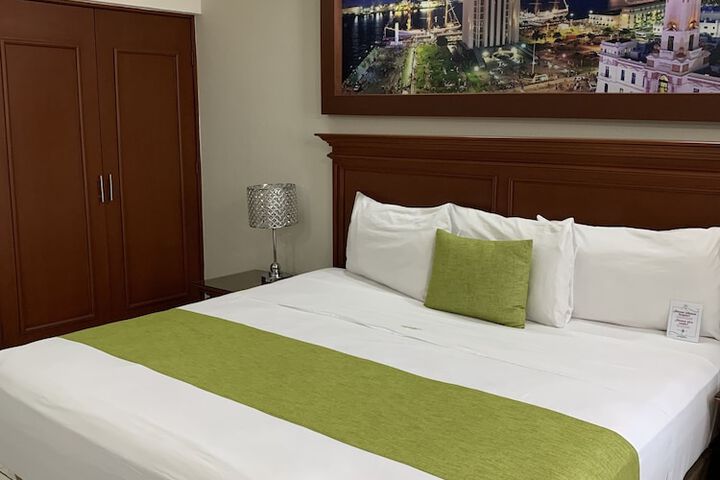 Room 34 of 58