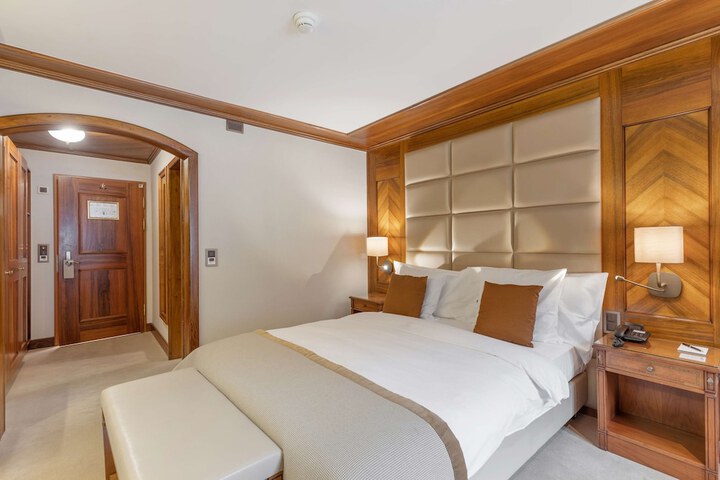 Room 20 of 180
