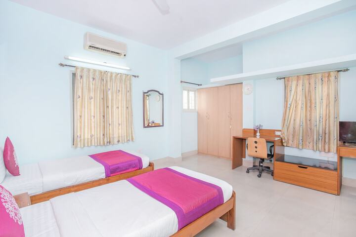 Room 10 of 15