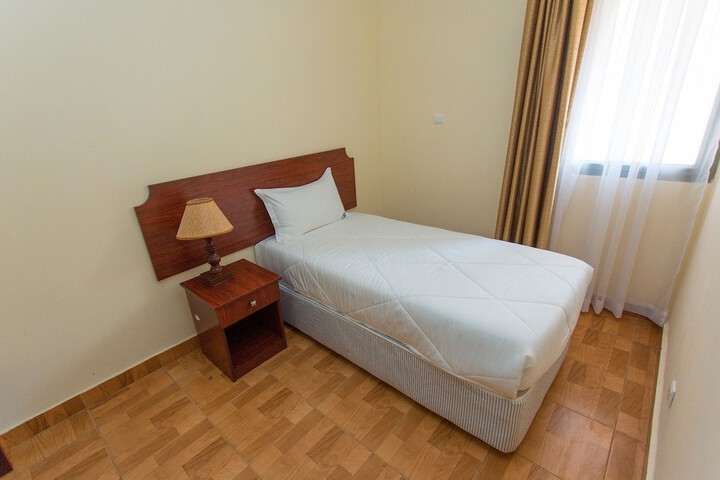 Room 5 of 44
