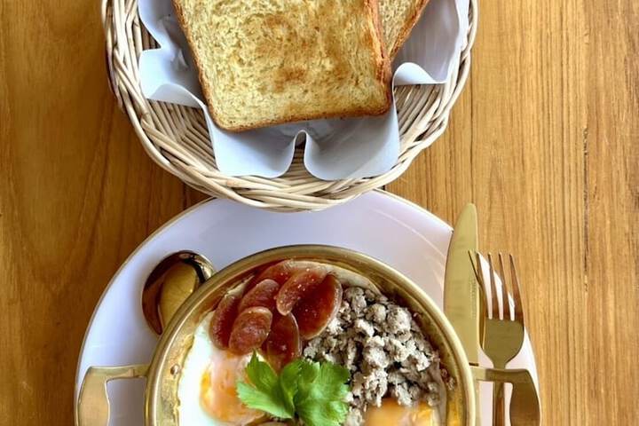 Breakfast/Coffee Service 63 of 81