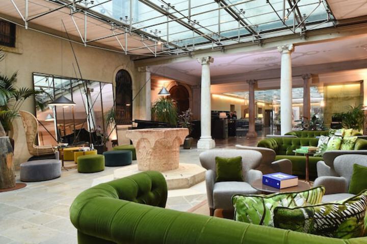 Hotel Lobby
