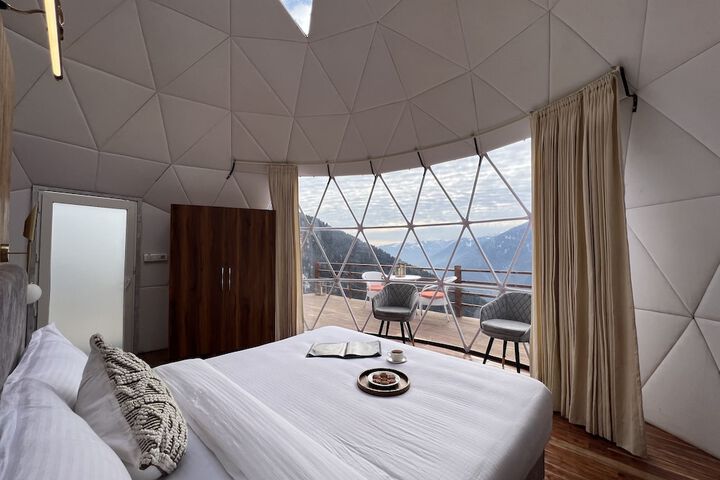 Room 10 of 44