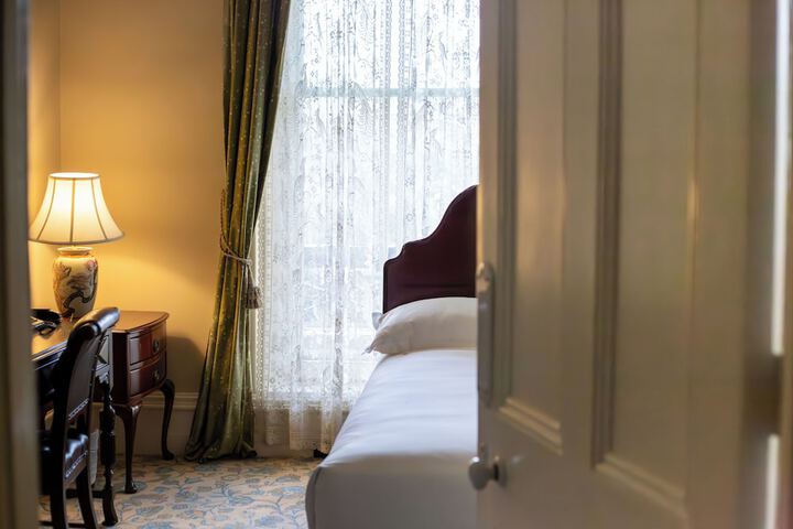 Room 22 of 44