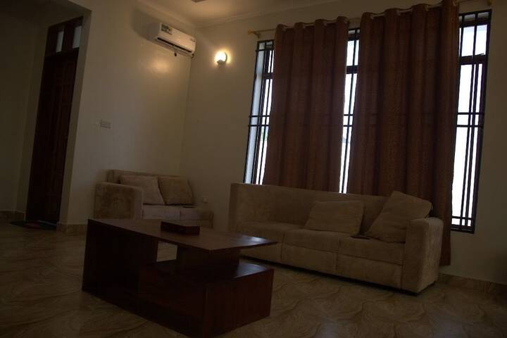 Room 13 of 18