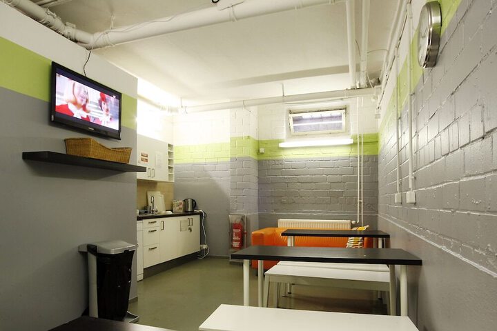 Photo 9