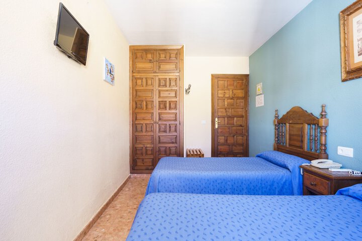 Room 16 of 78