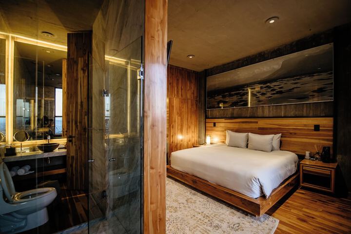Room 34 of 75