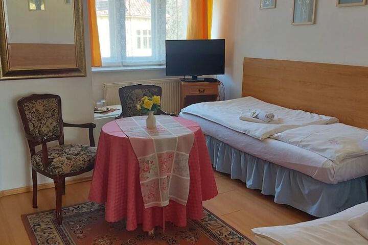 Room 35 of 88