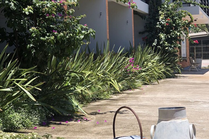 Hotel Exterior 44 of 51