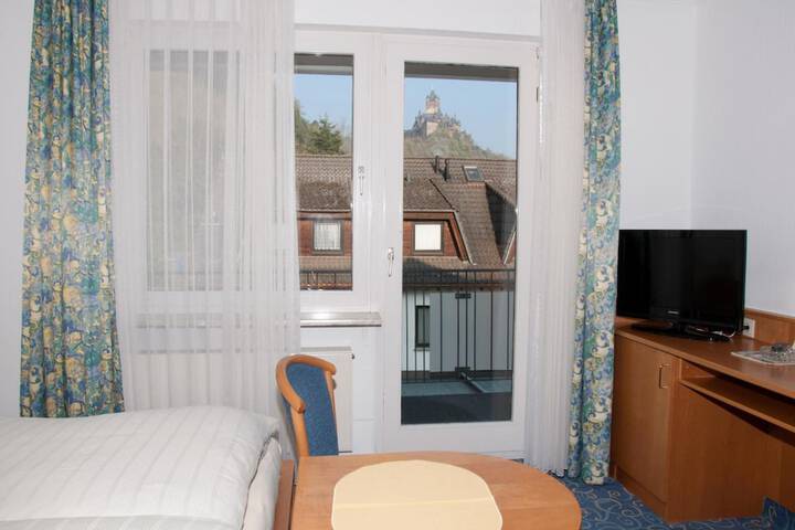 Room 16 of 63