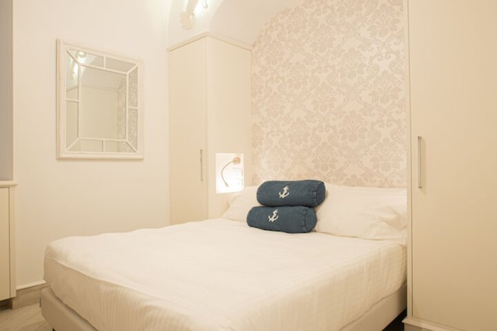 Room 15 of 73