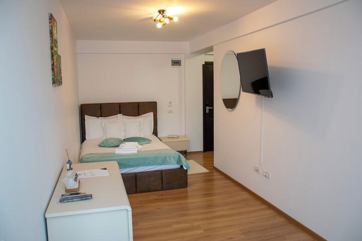 Room 8 of 31