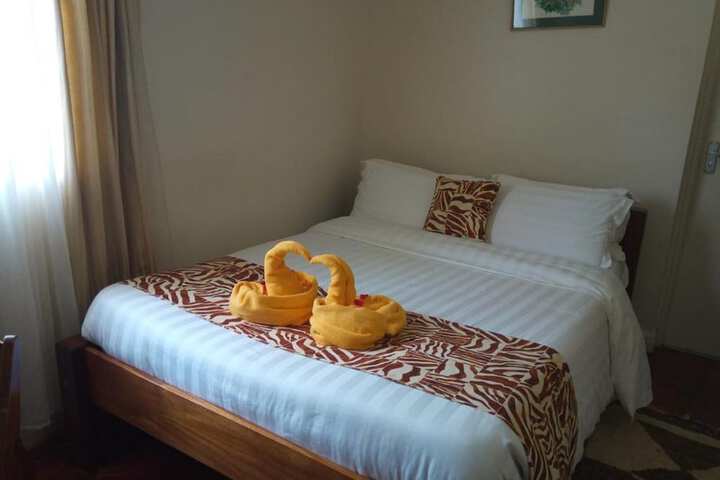 Room 2 of 19