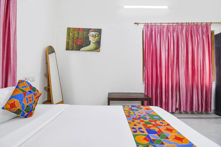 Room 16 of 33