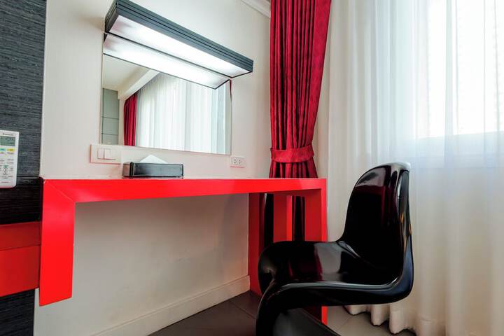 Room 43 of 77