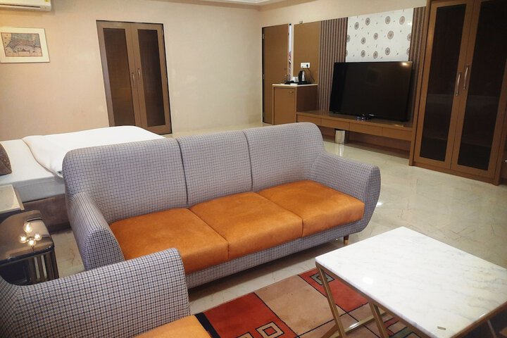 Room 12 of 57