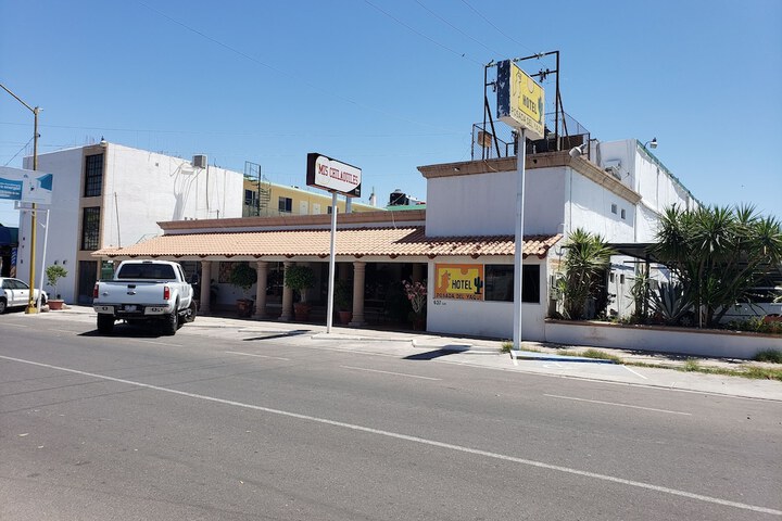 Photo of Hotel Posada del Yaqui