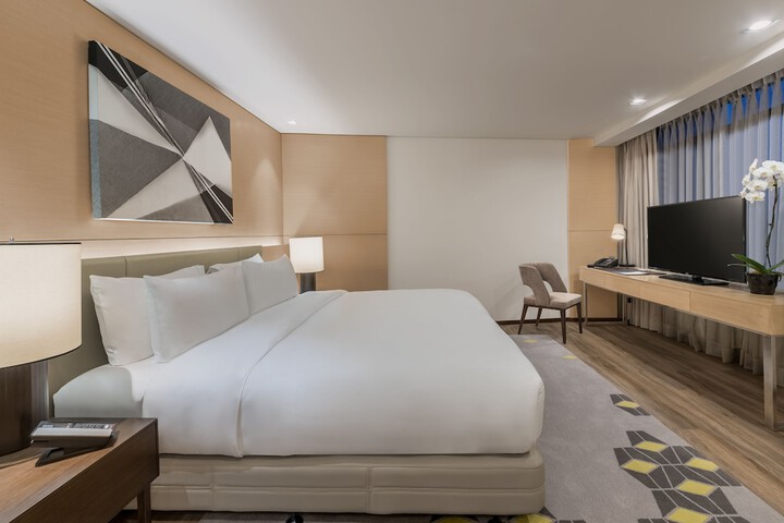 Room 5 of 36