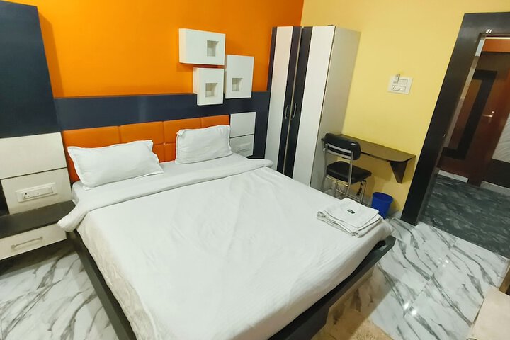Room 18 of 40