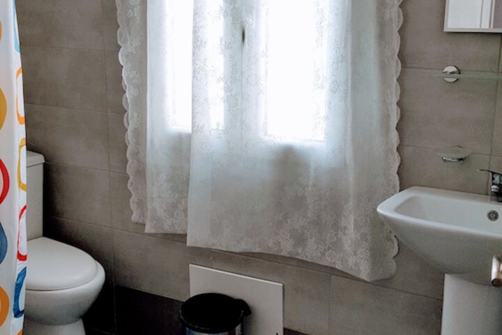 Room 105 of 278