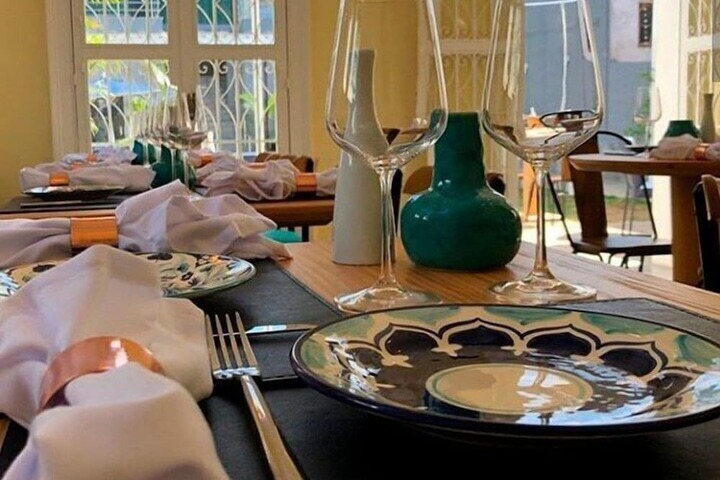 Dining 36 of 49