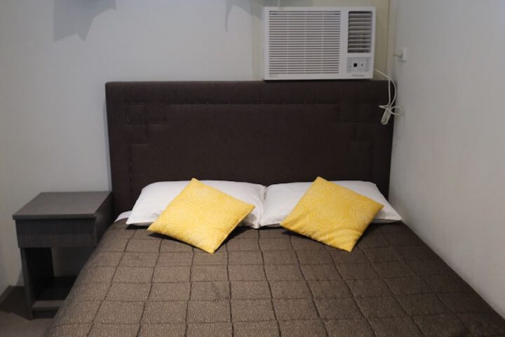 Room 42 of 169