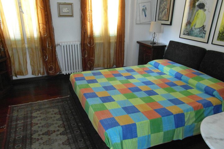 Room 4 of 44