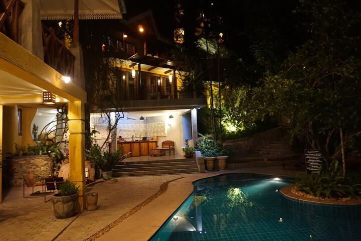 Pool 42 of 83