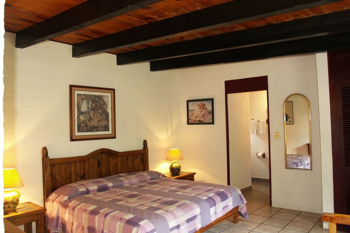 Room 3 of 63