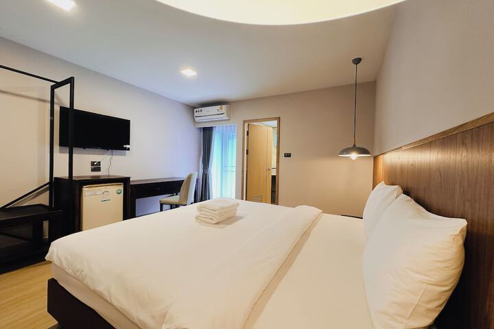 Room 22 of 49