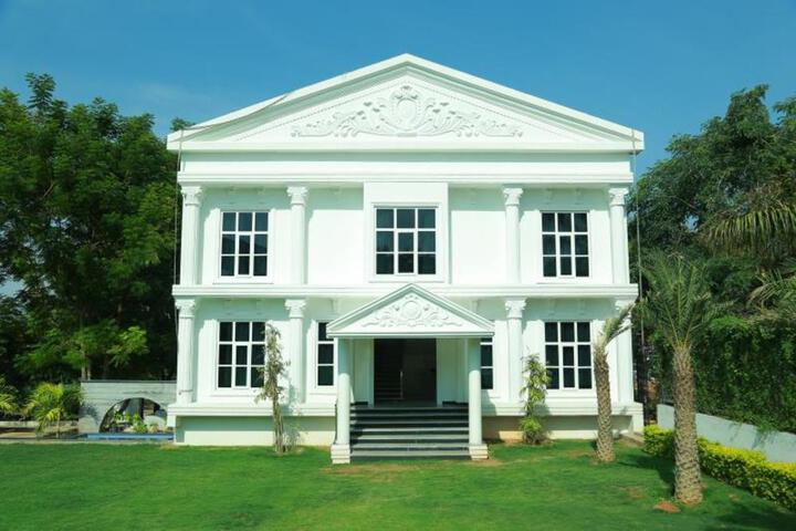 Hotel Swagath Grand Jillelaguda.