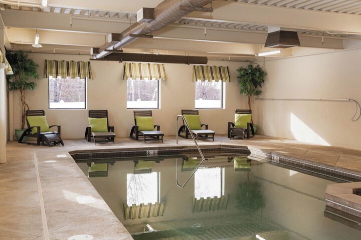 Pool 17 of 46