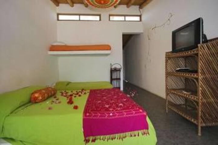 Room 13 of 31