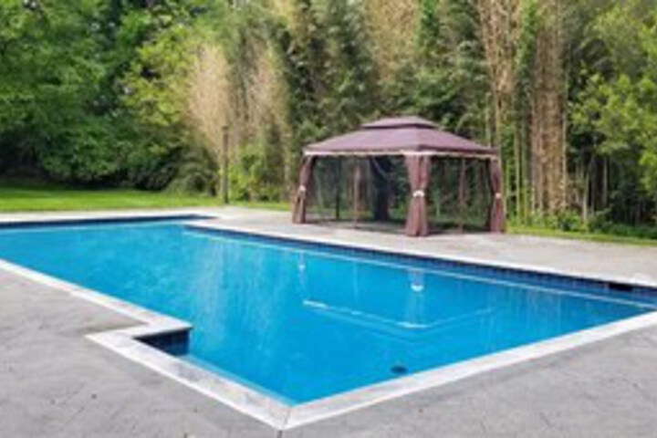 Pool 28 of 48